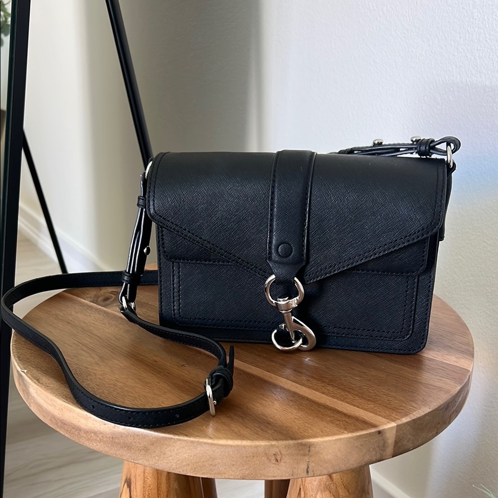 Elegant Black Leather Crossbody Bag